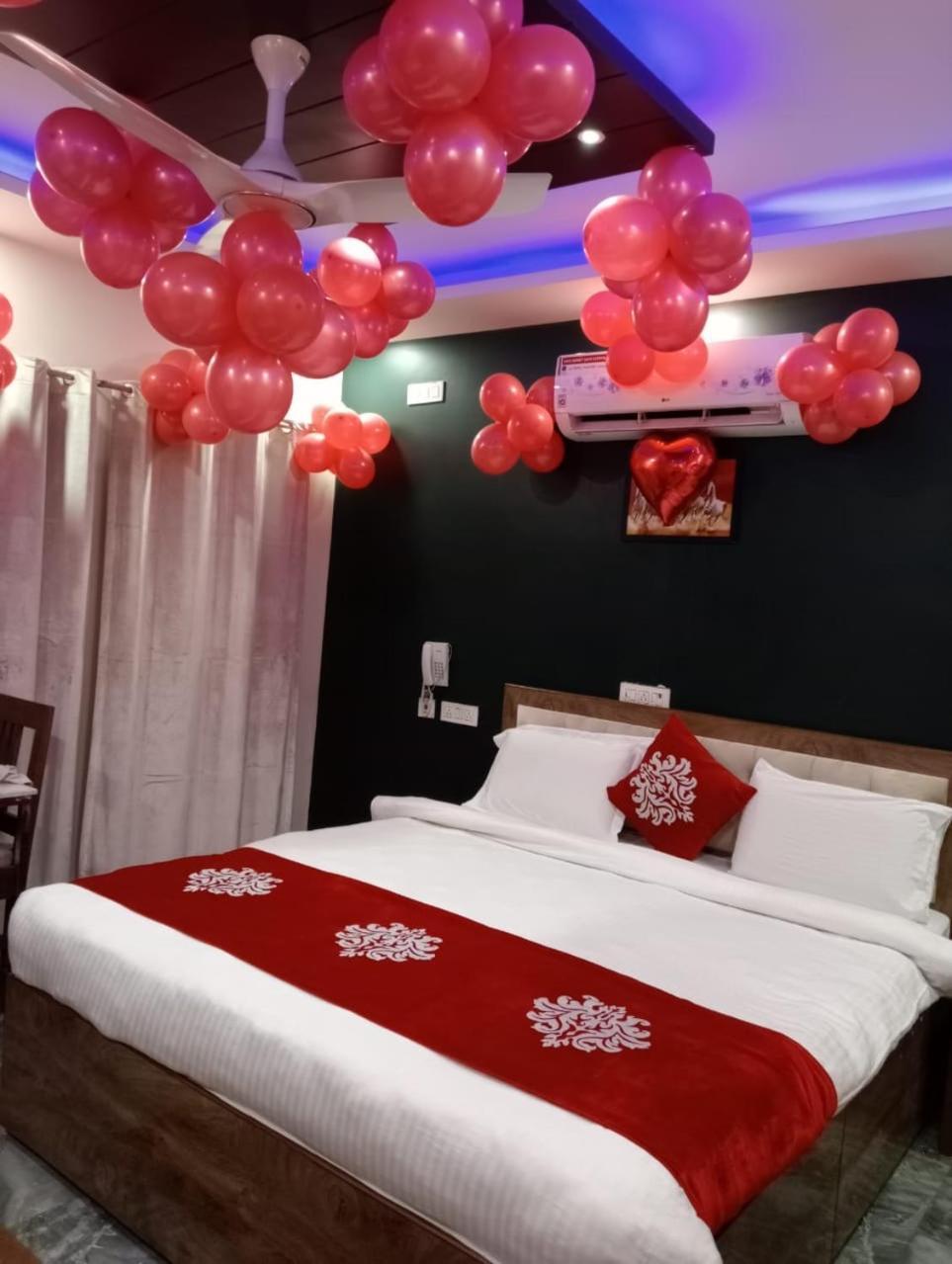 The Swiss Residency Otel Greater Noida Dış mekan fotoğraf